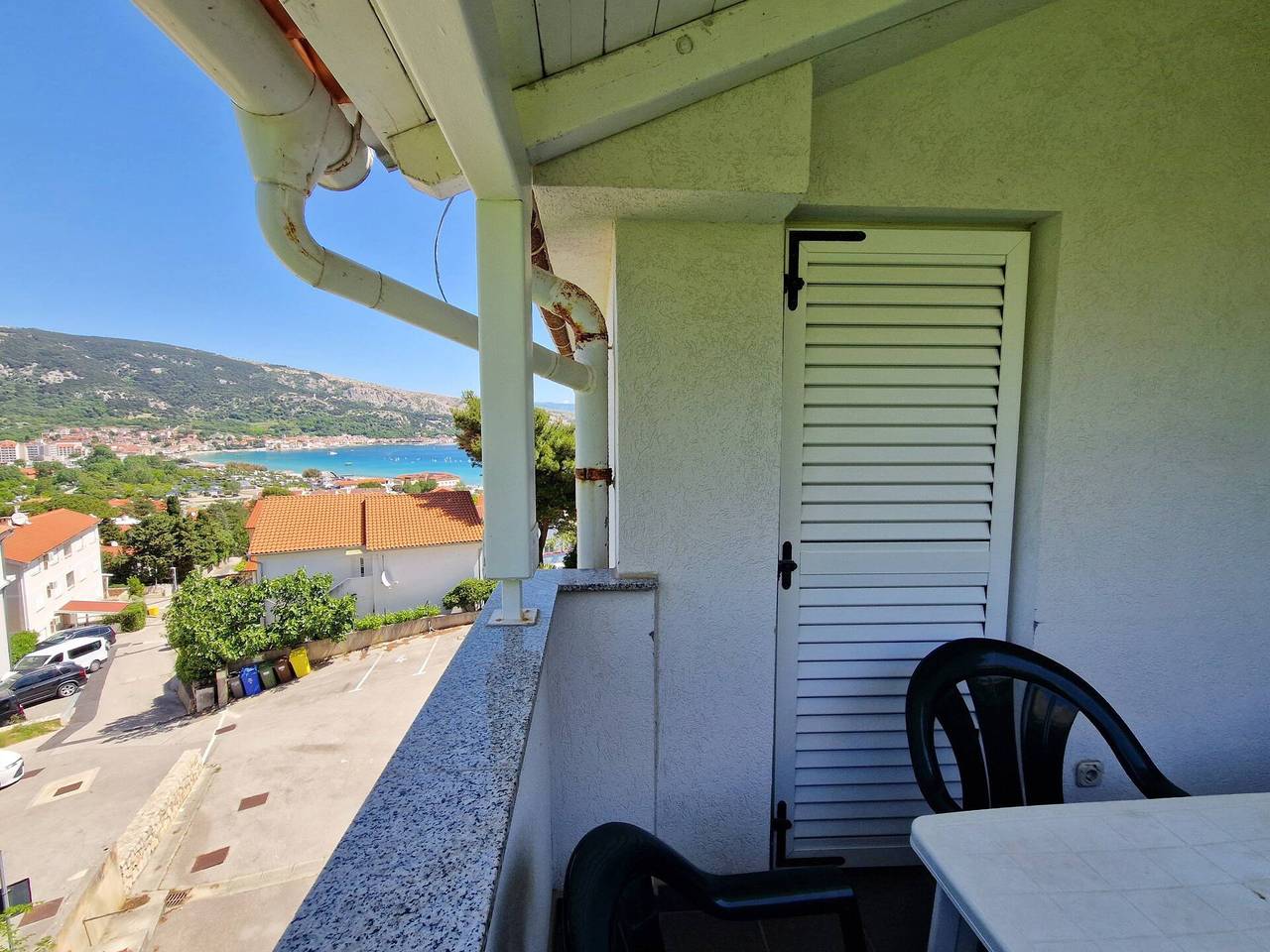 Entire apartment, Aapartment Zoric - with Balcony, 400m from the Beach in Baska, Krk