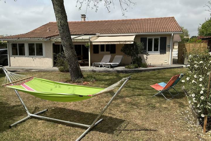 Location de vacances pour 6 personnes, avec jardin à Audenge