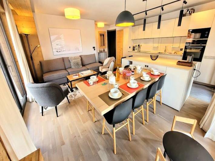 Gîte pour 8 personnes, avec balcon dans Office De Tourisme Des Gets - 3