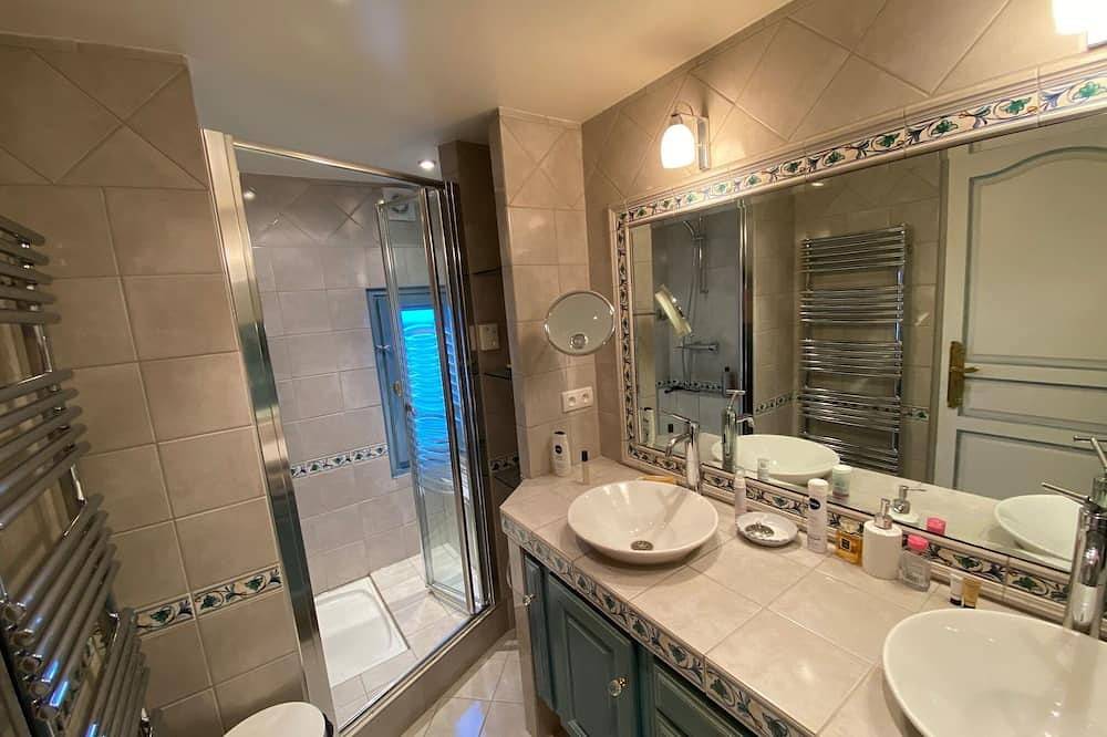 Appartement entier, Appartement de standing in Aix-les-Bains, Région de Chambéry