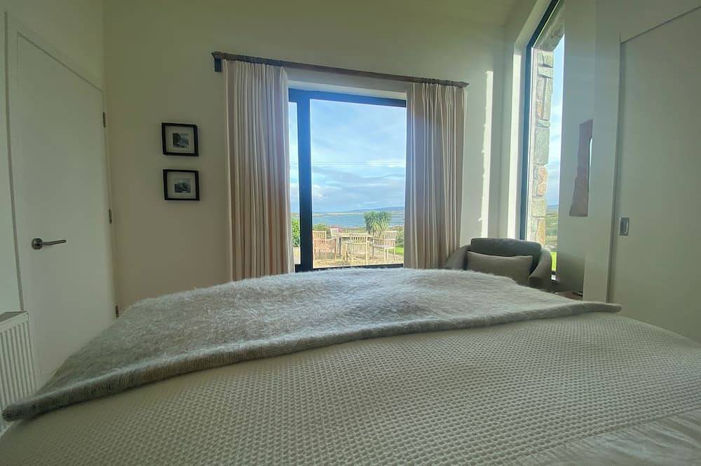 Ocean Front Startseite mit spektakulärem Blick auf Mannin Bay in Errislannan ED, Connemara