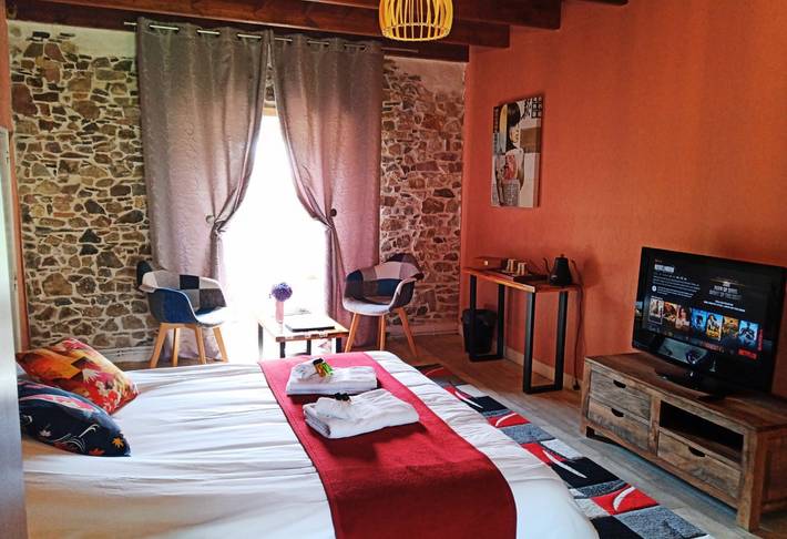 Chambre d’hôte pour 2 personnes, avec jardin, animaux acceptés dans Parc naturel régional des Marais du Cotentin et du Bessin - 3