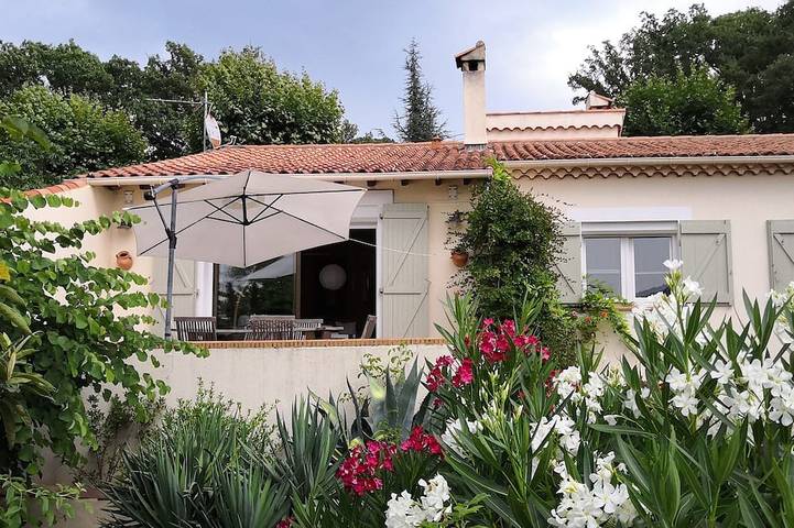 Chalet para 8 personas, con terraza y jardín - 1