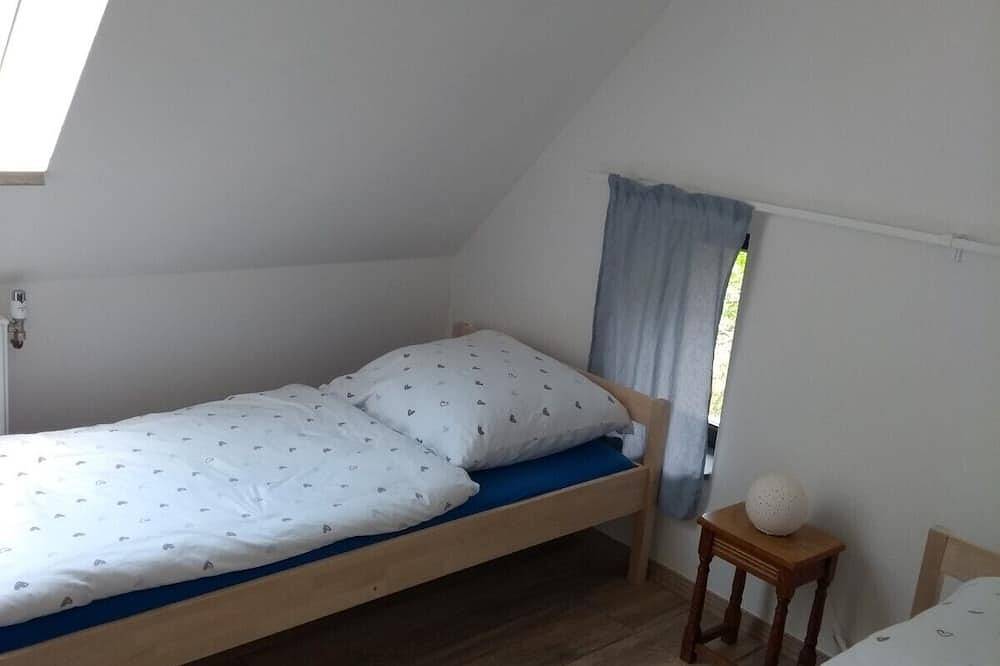 Ganze Wohnung, Ostseewind am Waldessaum in Neu Hirschburg, Ribnitz-Damgarten