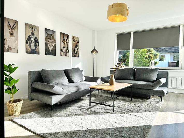 Ferienwohnung für 6 Personen, mit Balkon und Terrasse sowie Garten und Ausblick