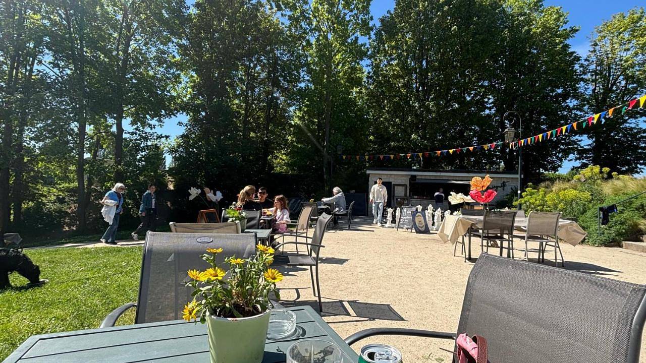 Mini studio et espace extérieur in Méry-sur-Oise, Val-d'Oise
