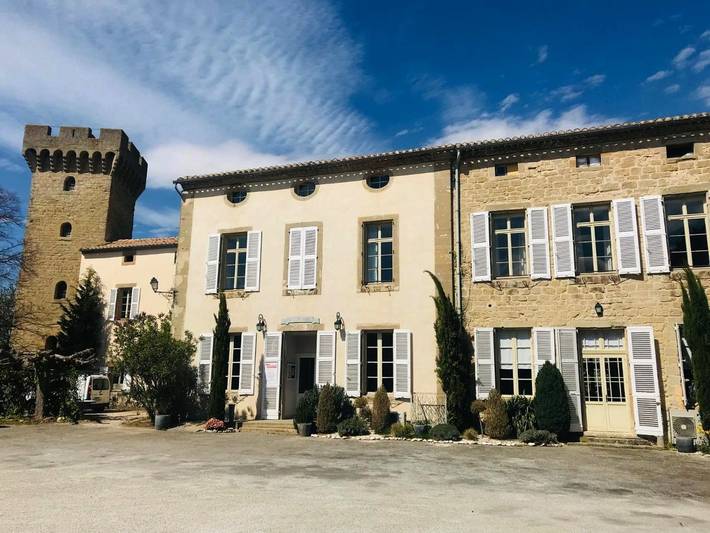 Hôtel pour 2 personnes, avec jardin et vue à La Pomarède