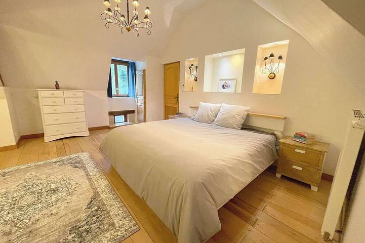 Location de vacances pour 12 personnes, avec jardin ainsi que balcon et piscine à Saint-Aquilin - 2