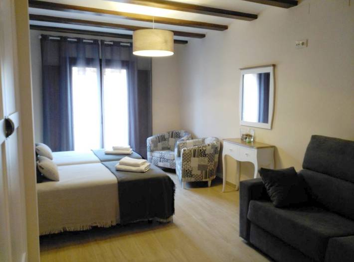 Casa rural para 8 personas, con Balcón además de Terraza y Vistas en Miravete de la Sierra