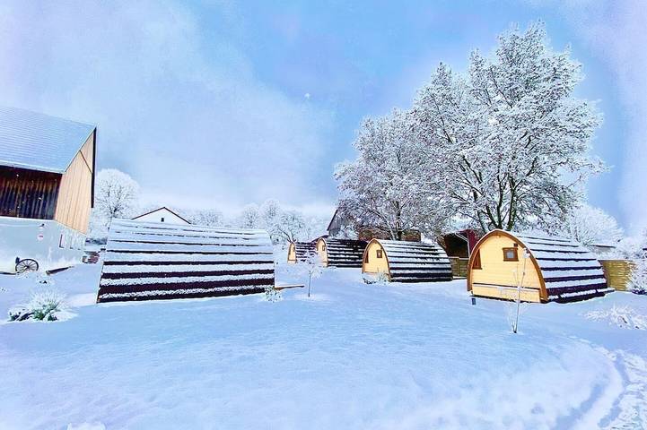 Ein besonderes Übernachtungserlebnis in der kuscheligen Holzhütte in Pottenstein, Frankenalb