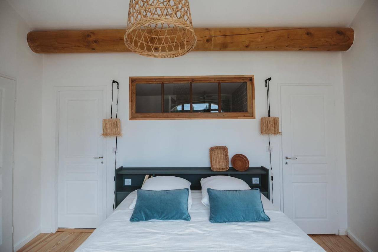 Double Room with Garden View in Châteaurenard, Région d'Arles