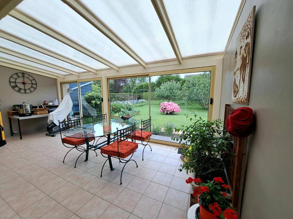 Appartement de vacances entier, Economy Triple Room with Shared Bathroom in Tourville-sur-Arques, Région de Dieppe