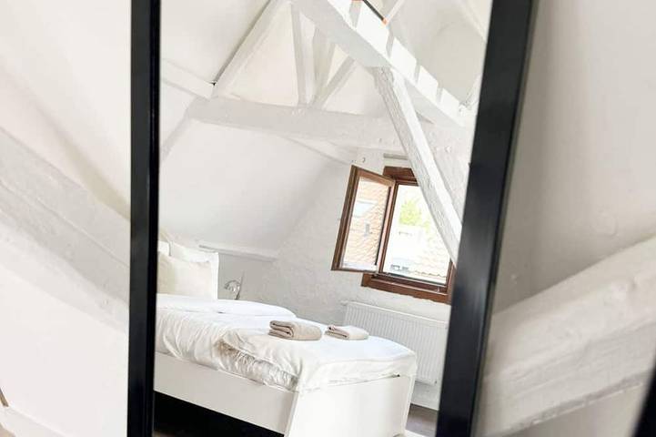 Ganze Wohnung, Cozy 2Br with Living Room | Close to Downtown in Gent (Flandern), Gent