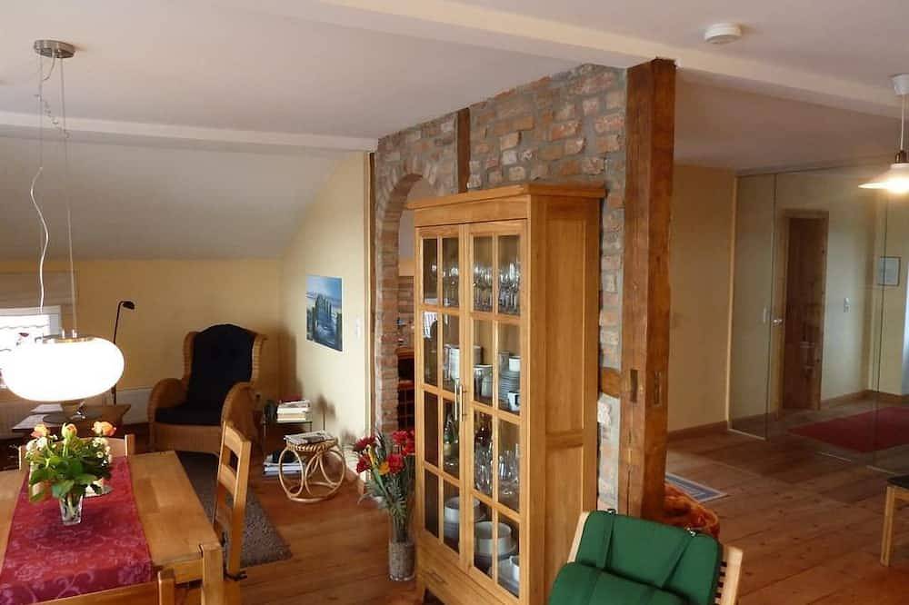 Ganze Wohnung, Ferienwohnung Carpe Diem - Appartement/Fewo, Dusche und Bad, Wc, Seeblick in Plön, Plön (Stadt)