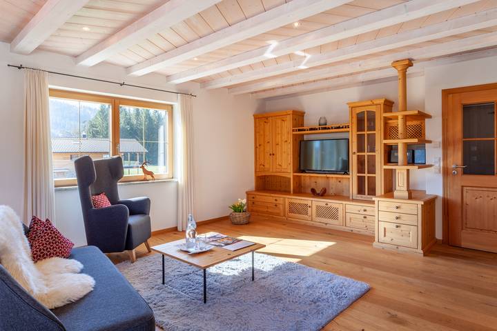 Ferienhaus für 4 Personen, mit Terrasse und Garten sowie Pool in Maierhöfen