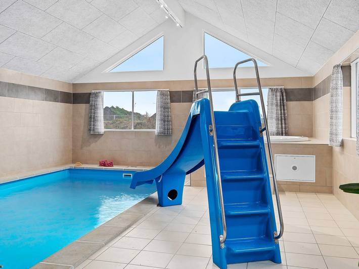 Ferienhaus für 20 Personen, mit Terrasse und Sauna sowie Pool, mit Haustier an der Ostsee - 3