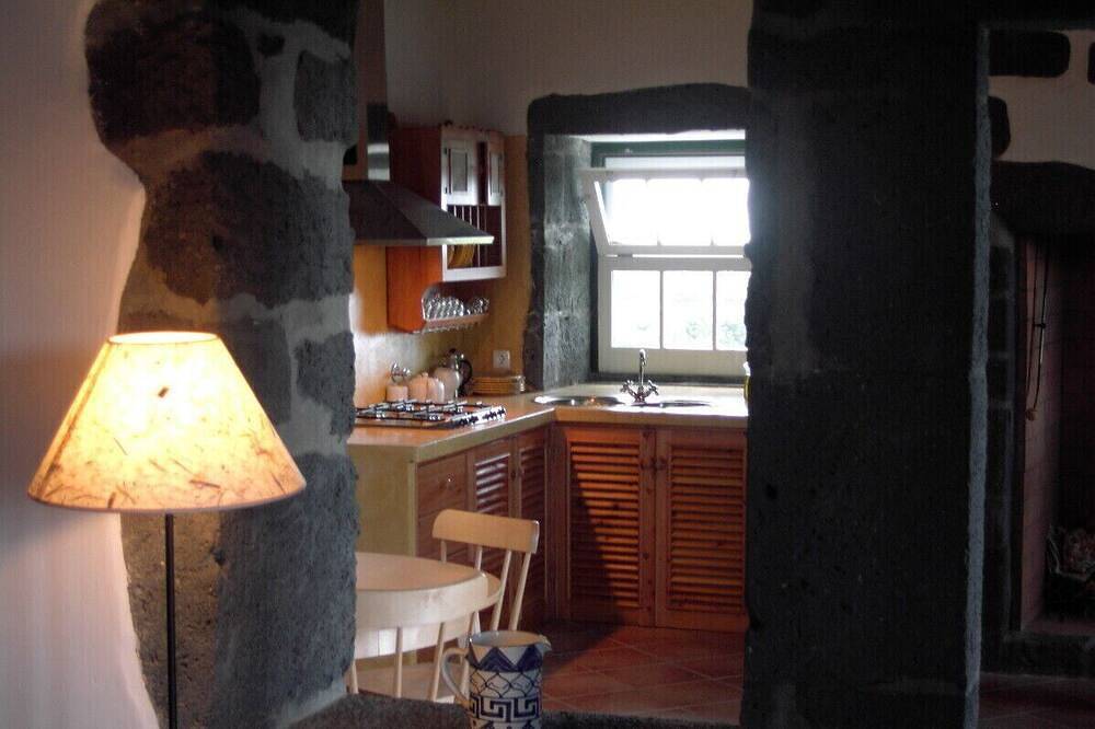 Country house with sea view in Isla de San Miguel, Fenais da Luz