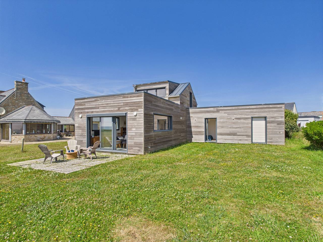 Vue mer, accès plage, 6 adultes et 1 enfant in Plovan, Côte de Cornouaille