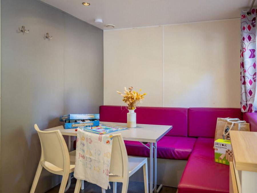 Camping Paradis Au port de l'houmeau. - Mobilhome 2 personnes - Mobil'home 1 Chambre 2 Personnes in L'Houmeau, Région de La Rochelle
