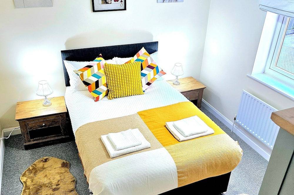 Beautiful Two Bed House in Long Eaton - Nottingham with Netflix in Derbyshire