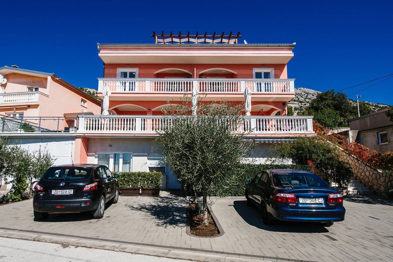 Ganze Wohnung, 2-Zimmer-Ferienwohnung mit Balkon und Meerblick Starigrad, Paklenica A-16421-a in Starigrad Paklenica, Starigrad