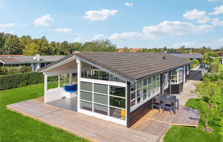 Ferienhaus für 8 Personen, mit Garten und Terrasse sowie Whirlpool in Høll - 2