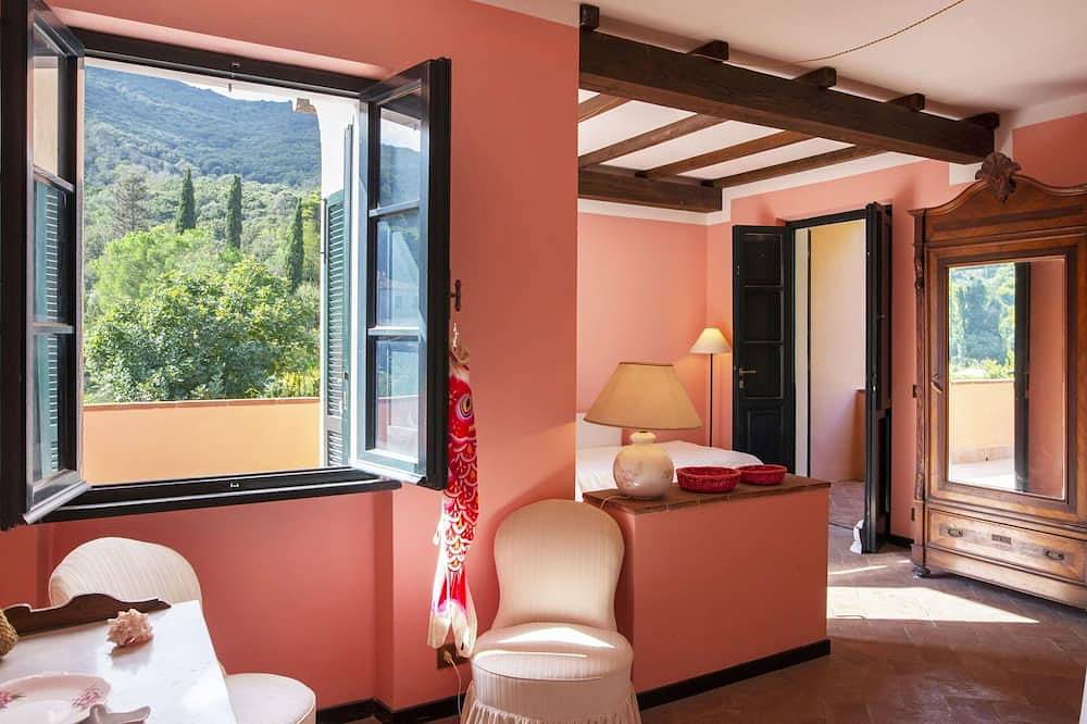 Villa in Literno with 4 bedrooms sleeps 10 in Marciana Marina, Elba