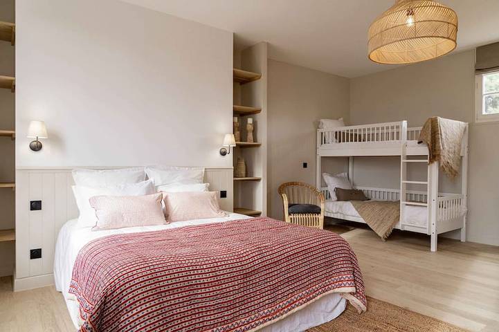 Location de vacances pour 10 personnes, avec sauna ainsi que jacuzzi et jardin à Néac - 4