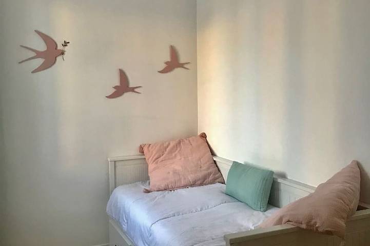 Ganze Wohnung, 64 m2 2 bedrooms 3 minutes walk from the beach, quiet, air conditioning and WiFi in Juan-les-Pins, Antibes