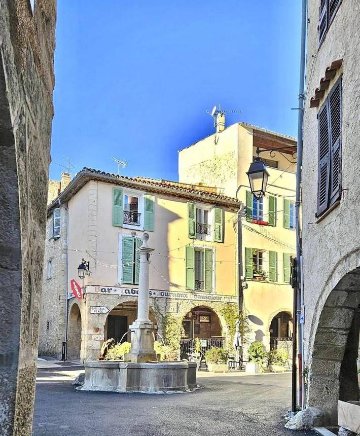 Chambre d’hôte pour 2 personnes, avec vue sur le lac et vue dans Parc naturel régional des Préalpes d'Azur - 4