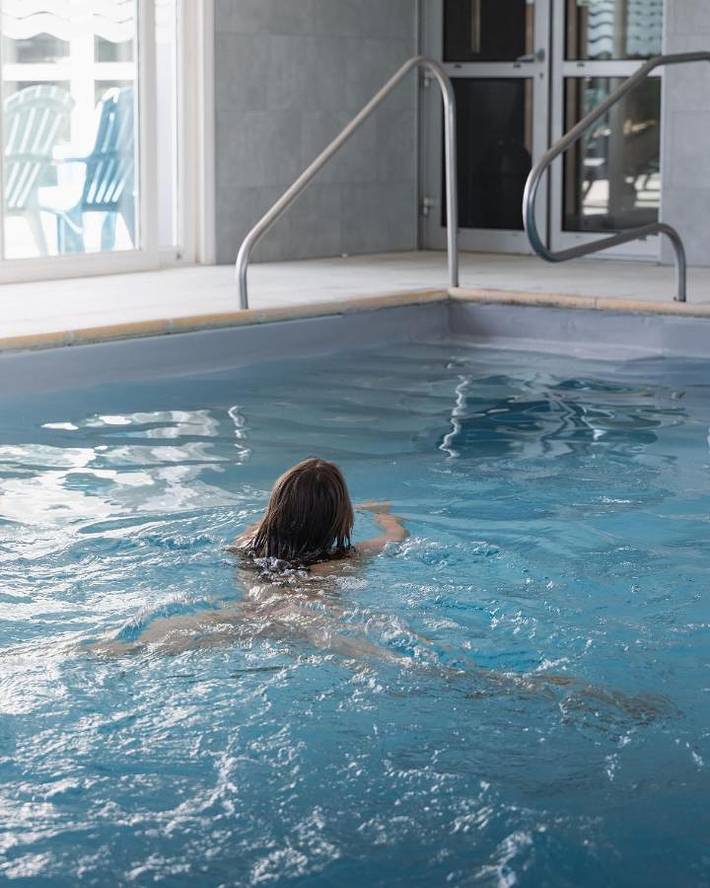 Hôtel pour 2 personnes, avec terrasse ainsi que piscine et vue, animaux acceptés à Langueux - 4