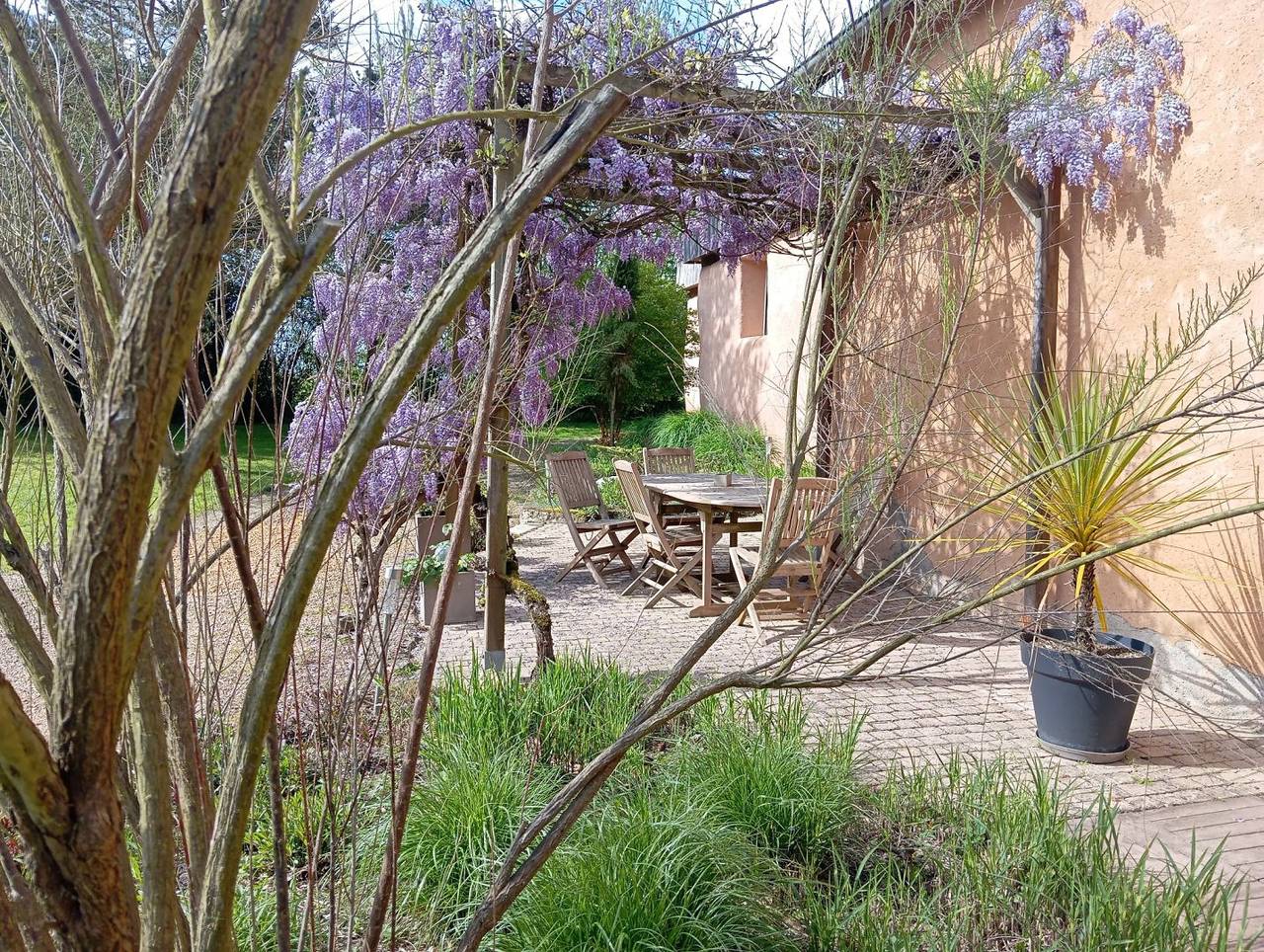 Pic Epeiche - gite avec piscine, proche La Flèche in Savigné-sous-le-Lude, Vallée de la Loire