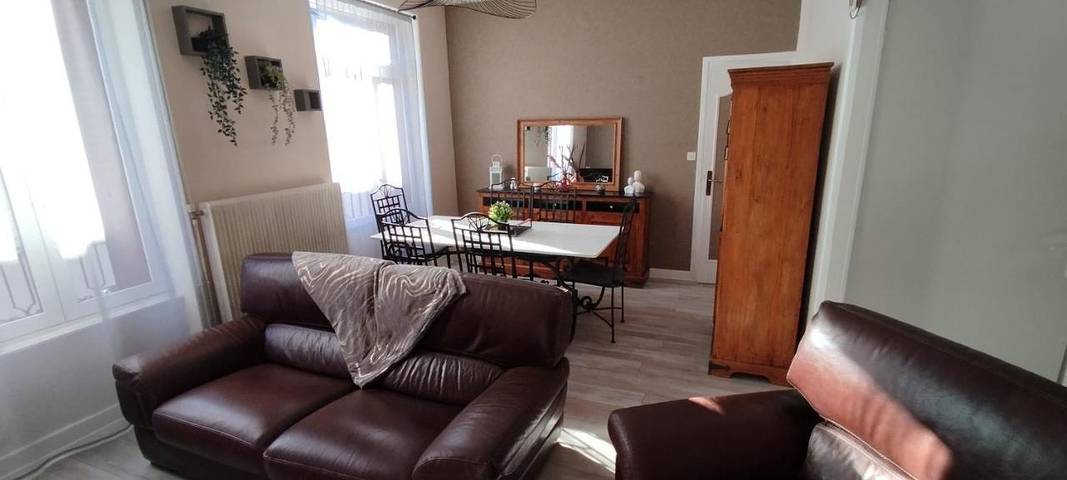 Gîte pour 4 personnes, avec terrasse, animaux acceptés dans Gare De La Bourboule - 2