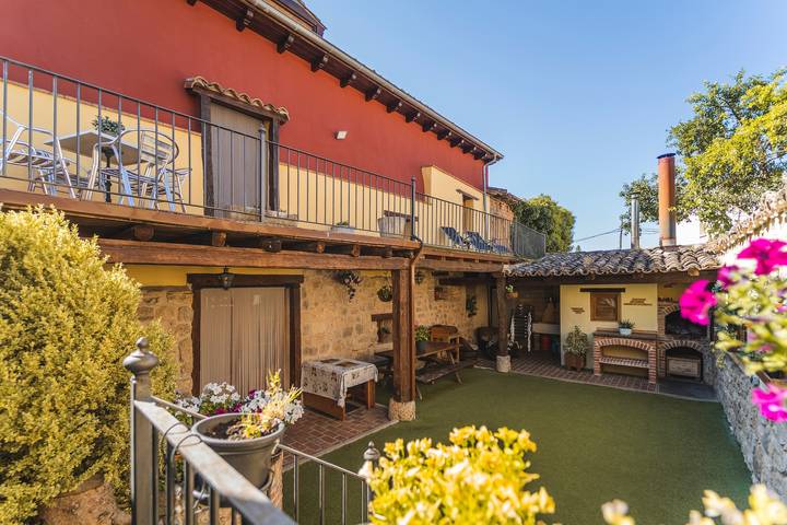 Casa rural para 16 personas, con jardín, Familias con niños en Provincia de Burgos