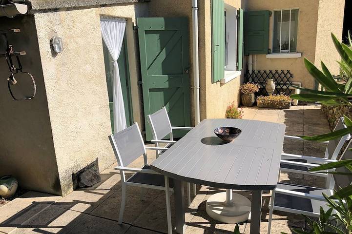 Gîte pour 4 personnes, avec Jardin