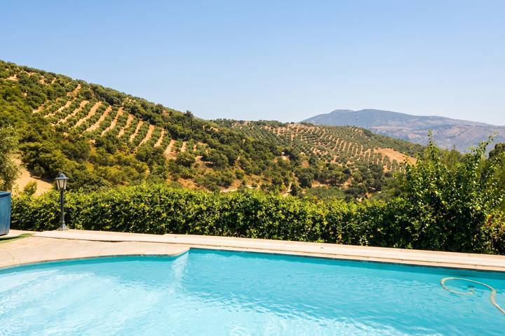 Chalet para 21 personas, con Jacuzzi y Terraza además de Jardín y Piscina en Provincia de Granada - 4