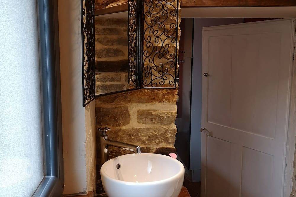 La Dolce Vita des Hautes Côtes in Magny-lès-Villers, Beaune region