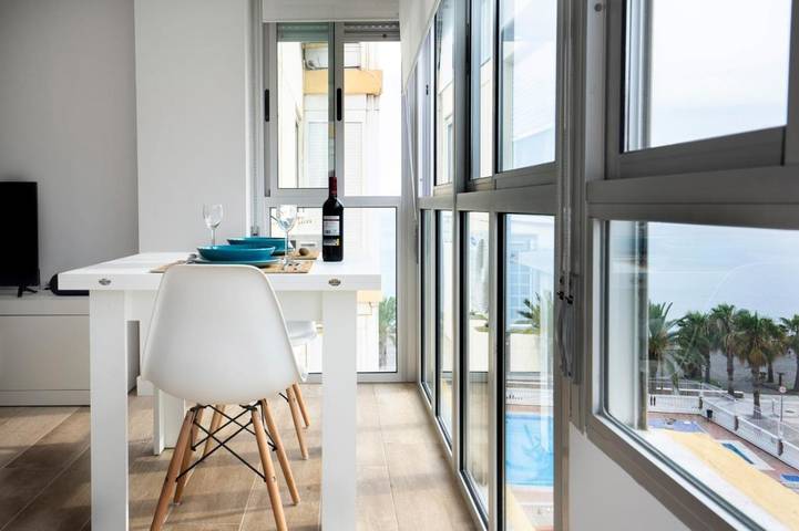 Apartamento de vacaciones para 4 personas, con piscina además de vistas y jardín - 1