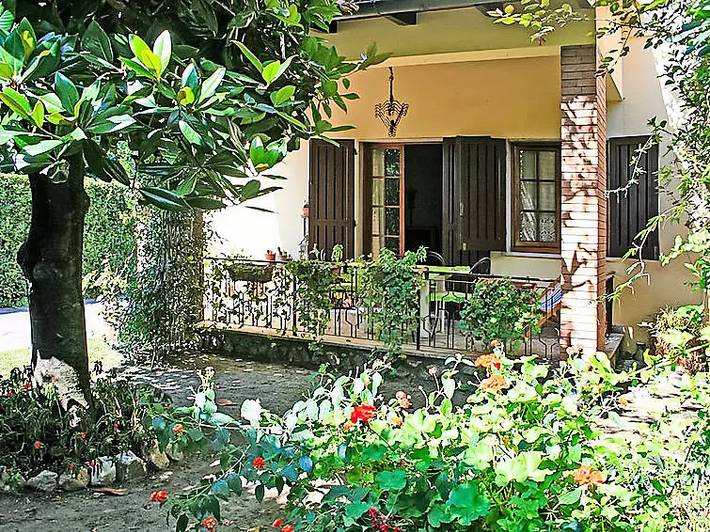 Villa per 4 persone, con Terrazza e Giardino a Forte dei Marmi