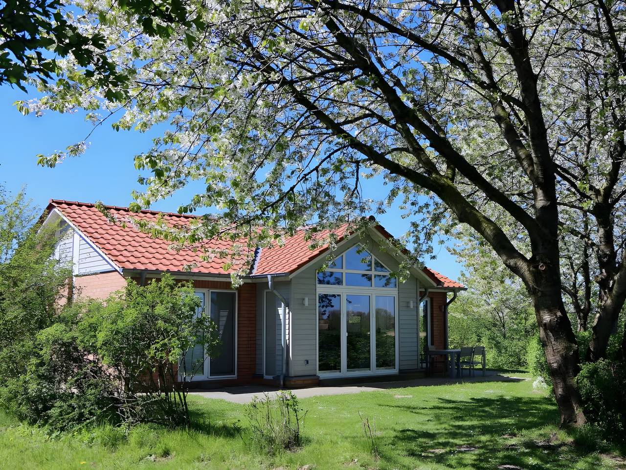 Ferienhaus 'Kirschuferhaus' mit Meerblick, privater Terrasse und Wlan in Kosel, Rendsburg-Eckernförde