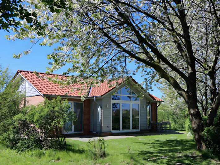 Ferienhaus für 4 Personen, mit Whirlpool und Garten sowie Sauna und Seeblick in Kosel - 2