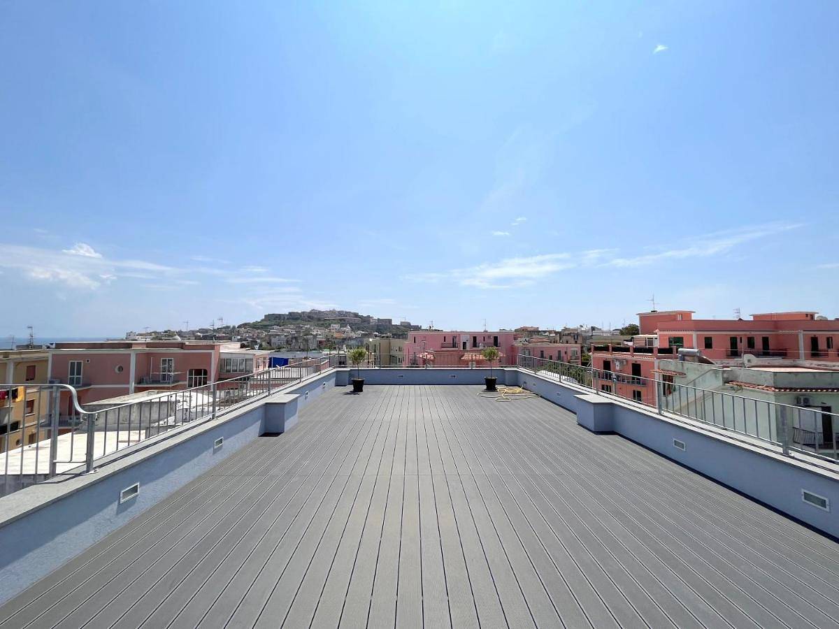 Double Room with Private Bathroom in Spiaggia delle Grotte, Procida
