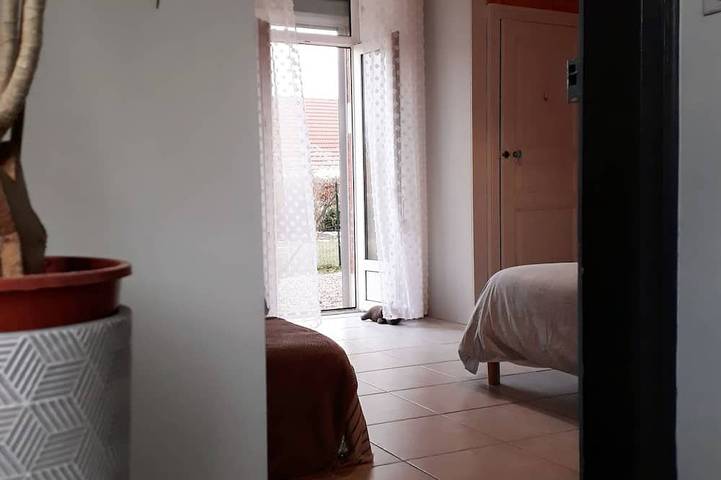 Location de vacances pour 5 personnes, avec jardin, animaux acceptés dans Lacroix-sur-Meuse - 3