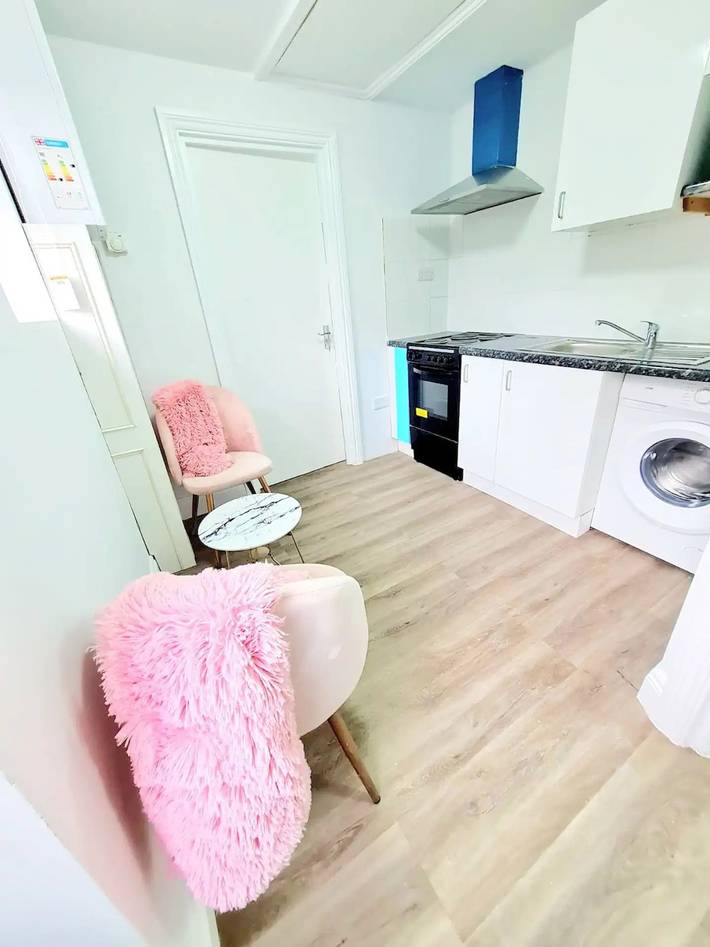 Apartment for 4 people, with Garden in Basildon