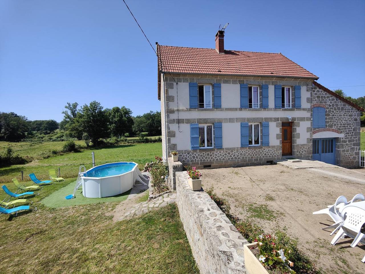 Gite Les Rosiers (23G1398) in Saint-Domet, Région d'Aubussargues