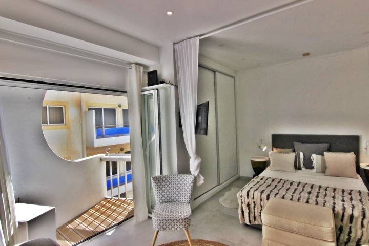 Ferienwohnung für 2 Personen, mit Balkon und Terrasse in Quarteira - 4