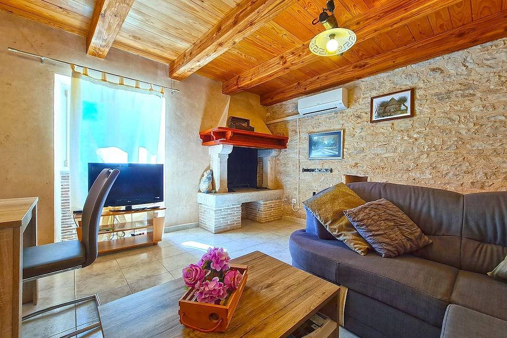 Haus 1186/10823 (Istrien - Kavran), 3000m vom Strand in Marčana, Südküste Istrien