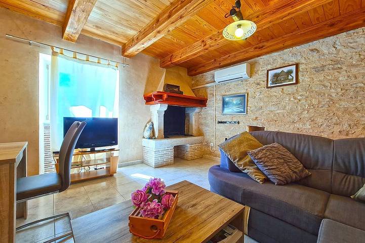 Haus 1186/10823 (Istrien - Kavran), 3000m vom Strand in Marčana, Südküste Istrien
