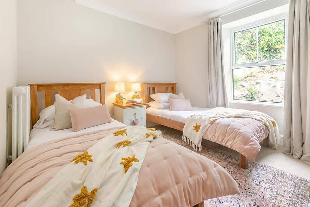 3 Bed in Porthleven (oc-tanson) in Porthleven, Cornwall