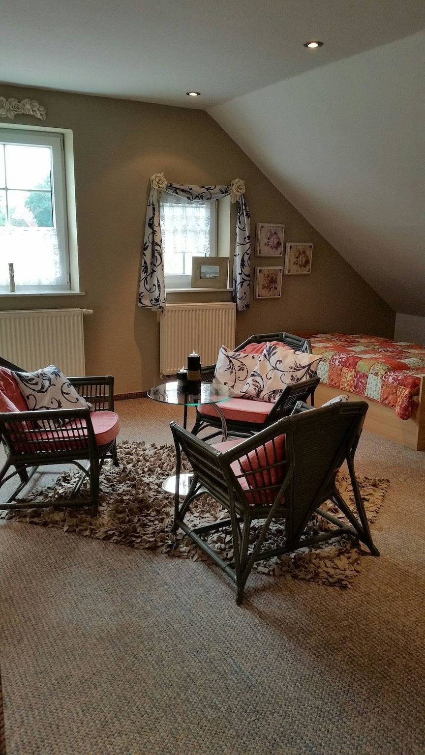 Ganze Ferienwohnung, Haus Schiffer - Ferienwohnung "Lilli" in Rhauderfehn, Emsland